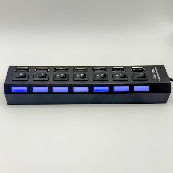 Brand New 7-Port USB 2.0 Hub with Switches & LED Lights - Picture 1 of 8